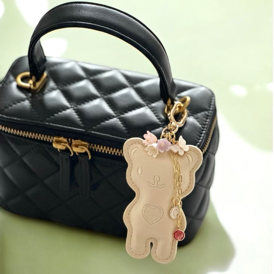 Jumbo Puffy Heart Bear Charm in Ivory
